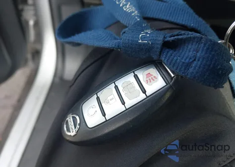 2017 Nissan Rogue Sv z USA, uszkodzony, nr VIN KNMAT2MV8HP557240